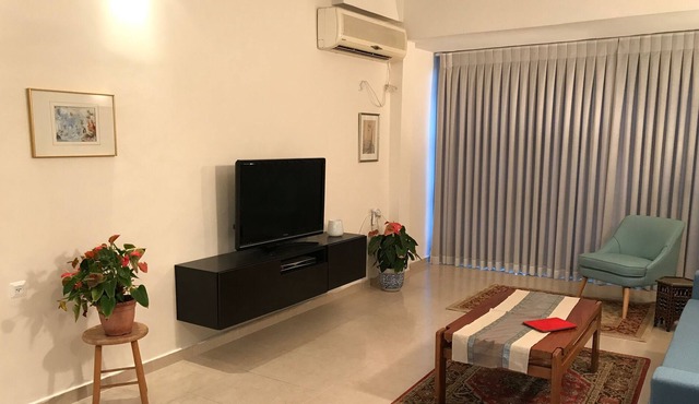 Modern, quiet and comfortable 100 square meters apartment