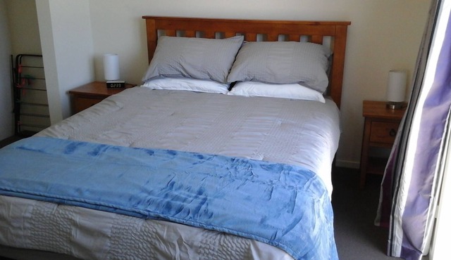 Modern relaxing beachside studio, put your feet up and feel at home
