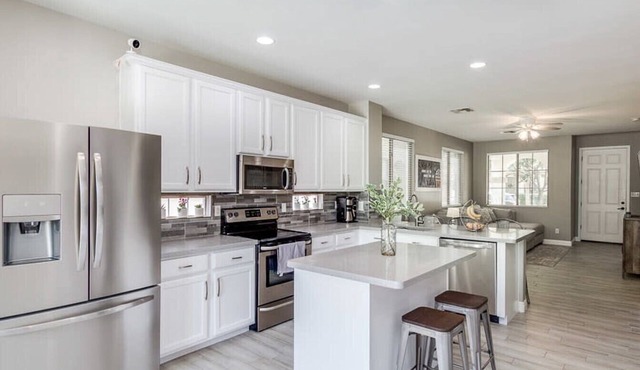 Modern Remodel + Amenities Galore!
