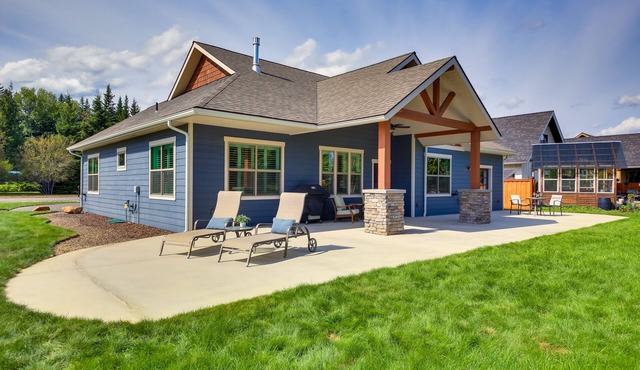 Modern Sandpoint Home w/Lake Pend Oreille View!