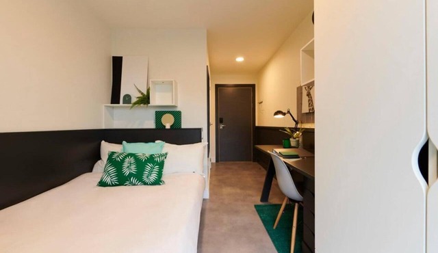 Modern Single En-suite Bedrooms in 5 Bedroom Apartments, Dublin City Centre