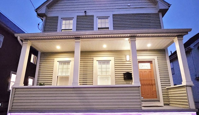 Modern Smart Home with EV charger Near Boston & Harvard, 0.7 miles to MBTA