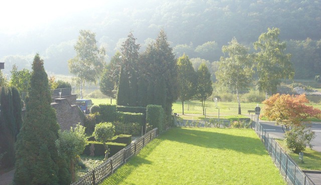Modern, spacious, comfortable apartment with a fantastic view of the Moselle, gr. balcony