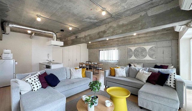 Modern Spacious Apartment Beside Peace Park 10 ppl