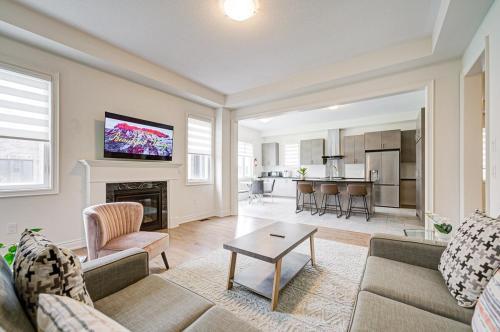 Modern Spacious Luxury detached-House new in RH