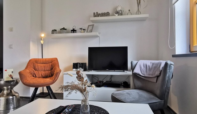 Modern Strata Montana vacation apartment with garden, underfloor heating and air conditioning
