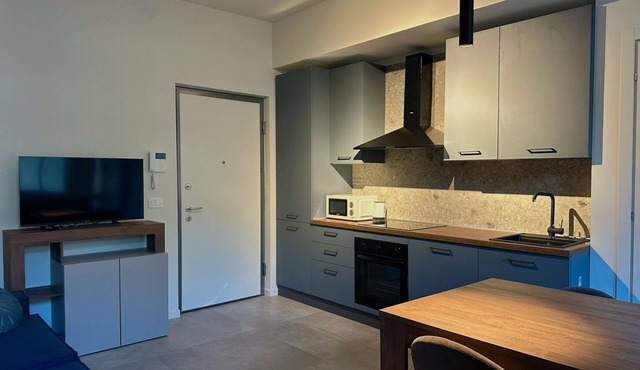 Modern studio apartment air conditioning Bergamo center