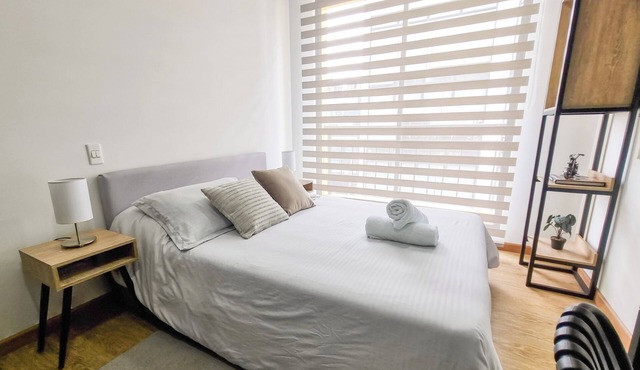 Modern studio apartment in Bogota Ideal for couples, businessmen or tourists!