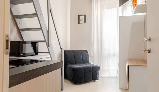 Modern studio apartment in the Niguarda area