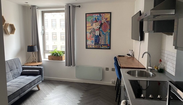 Modern Studio Apt in the heart of Leeds Centre