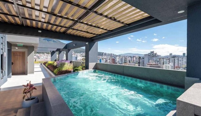 Modern Studio close by La Carolina Metro Station