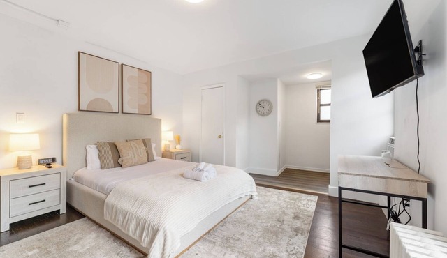 Modern Studio in Bay Ridge | 2 BEDS | Near Manhattan