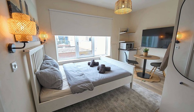 Modern Studio in Vibrant Eindhoven