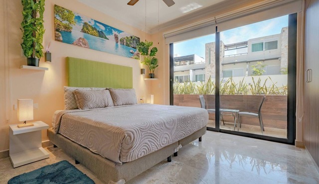 Modern Studio in Bahay Condos-Steps from the Beach