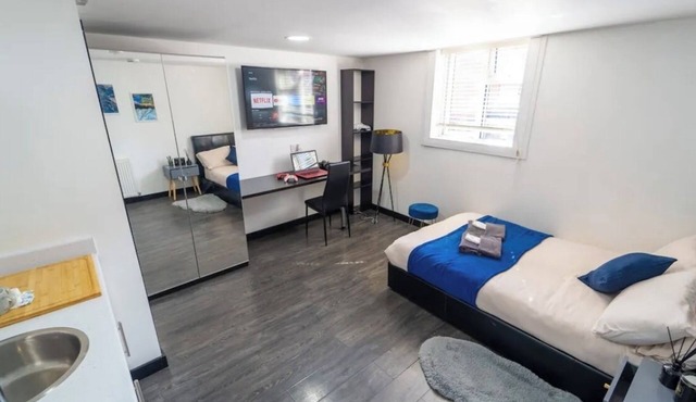 Modern Studio next to University of Birmingham