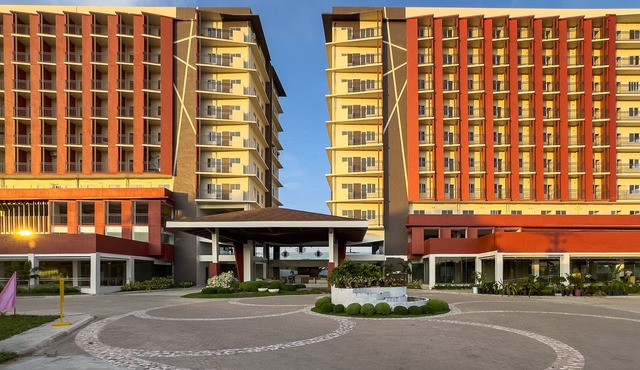 Modern Studio Poolside Balcony Near Mactan Airport