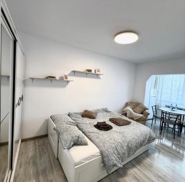 Modern Studio