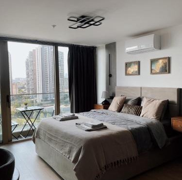 Modern Studio with balcony