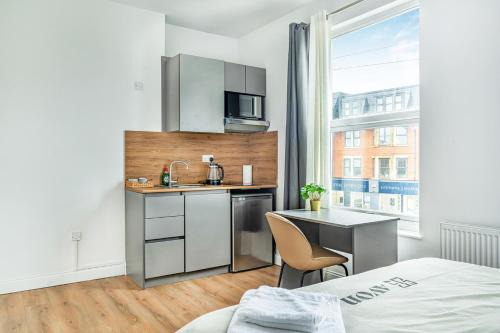 Modern Studios near Trent Bridge & City Ground