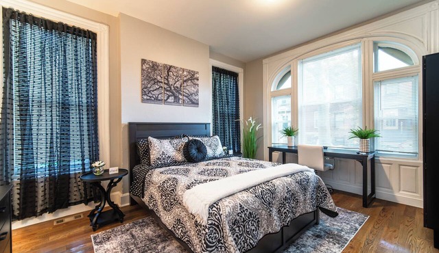 Modern Stylish Unit in Wooster Sq, New Haven - This is a 29-night min booking