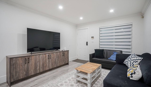 Modern suite in central surrey