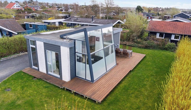 Modern summer house with fantastic skylight