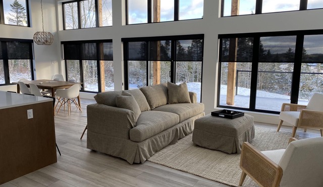 Modern three bedroom with Panoramic Oceanview