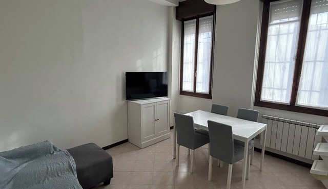 Modern three-room apartment with Wi-Fi, near MM2 Gorgonzola