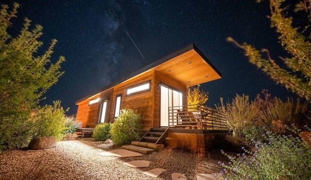 Modern Tiny Cabin Near Grand Staircase Utah