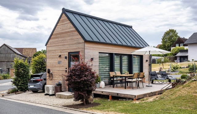 Modern Tiny House with Terrace – Enjoy Peace, Design & Nature