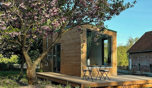 Modern tiny house with private lake access