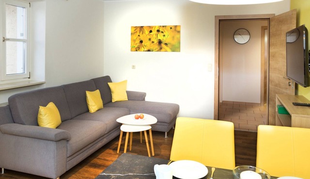 Modern und hochwertig ausgestattete FeWo Sonne* (80qm) für bis zu 4 Personen mit Terrasse - Urlaub auf dem Bauernhof