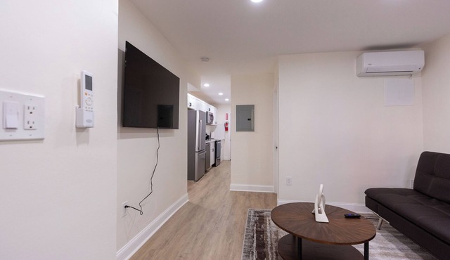 Modern Unit in Navy Yard #1