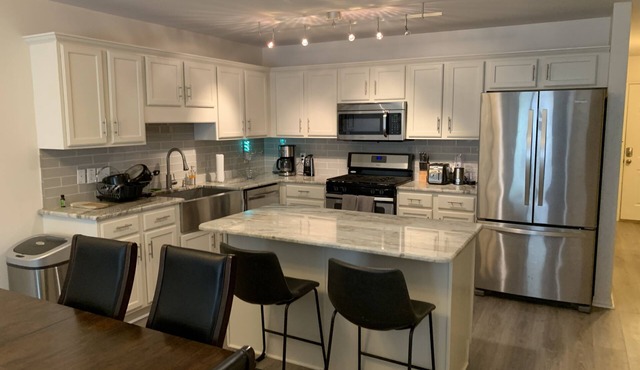 Modern updated West Mobile Townhouse with garage!