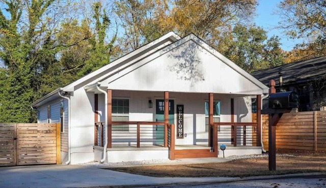 Modern Urban Retreat in Downtown Greenville