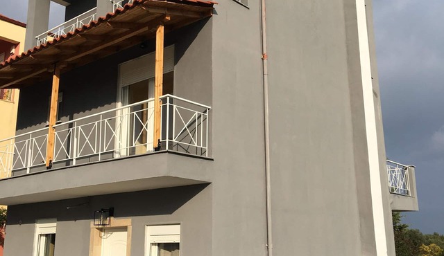 Modern villa afitos