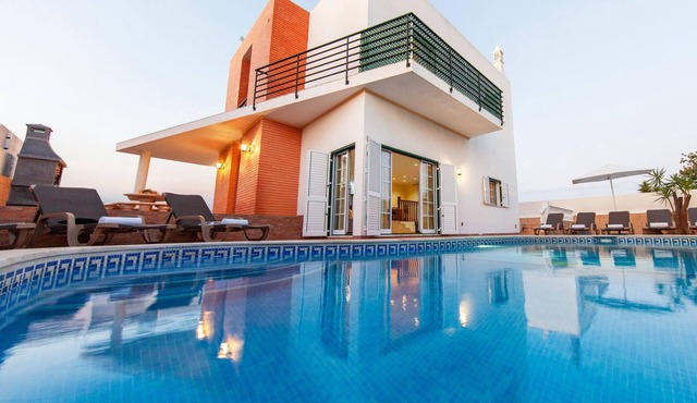 Modern villa with BBQ and heatable pool