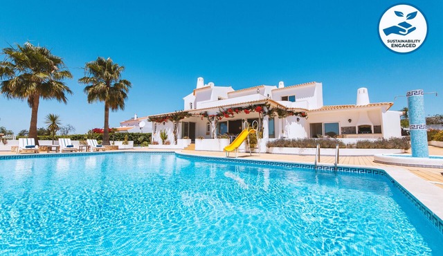 Modern villa with heatable pool and barbecue