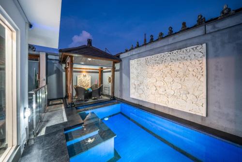 Modern villa with private pool , full kitchen and parking