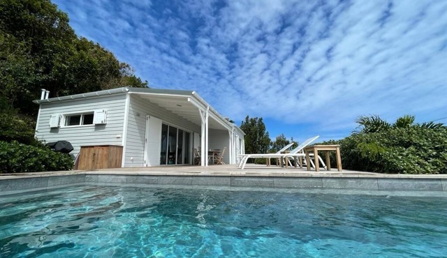 Modern villa with warmed pool - 5 min from the beach !n2 bedrooms on 2 levels.