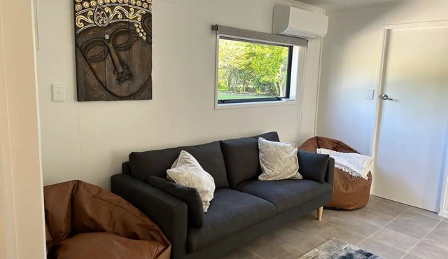 Modern well-equipped 2-bedroom home near Nelson