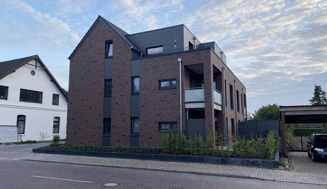 Moderne Dachgeschosswohnung in Bockhorn, LK Friesland