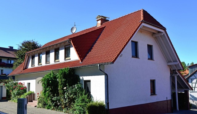 Moderne Ferienwohnung mit Garten in Eimelrod