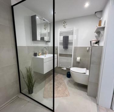 Moderne Ferienwohnung mit guter Ausstattung und Self checkin