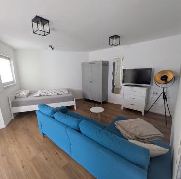 Modernes 1- Zimmer- Apartment am Fuße des Hohenstaufen