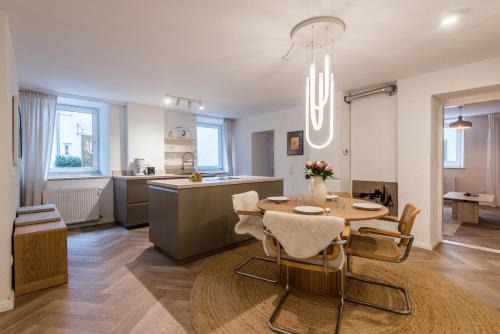 Modernes Design-Apartment mit großer Küche in Augsburger Altstadt Kapuzinergasse