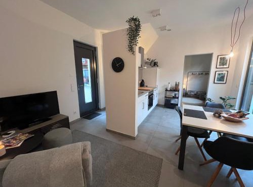 Modernes Tiny Apartment in Lage