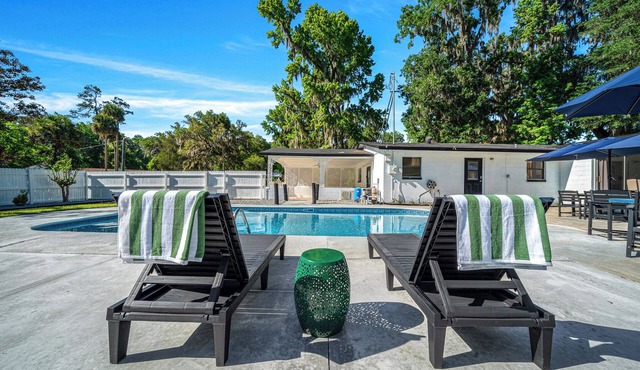 Modernized 3BR Pool Home near downtown, i75, & WEC