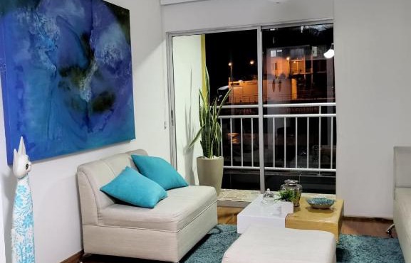 Moderno apartamento con wifi y piscina, ideal para teletrabajo o descanso en familia