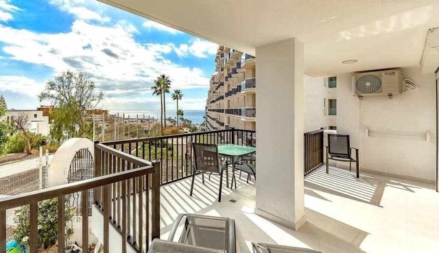 Moderno apartamento en el Parque Royal I